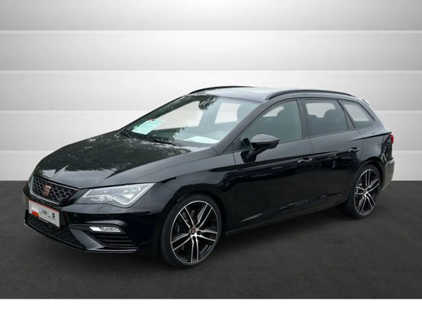 SEAT Leon ST Cupra 2.0 TSI DSG 4Drive Pano Navi VC Schwarz - 2