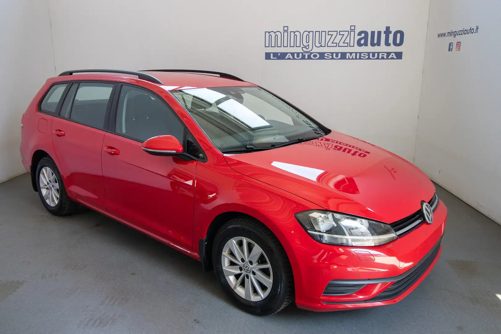 Volkswagen Golf Variant 1.6 tdi Trendline 115cv Rouge - 1