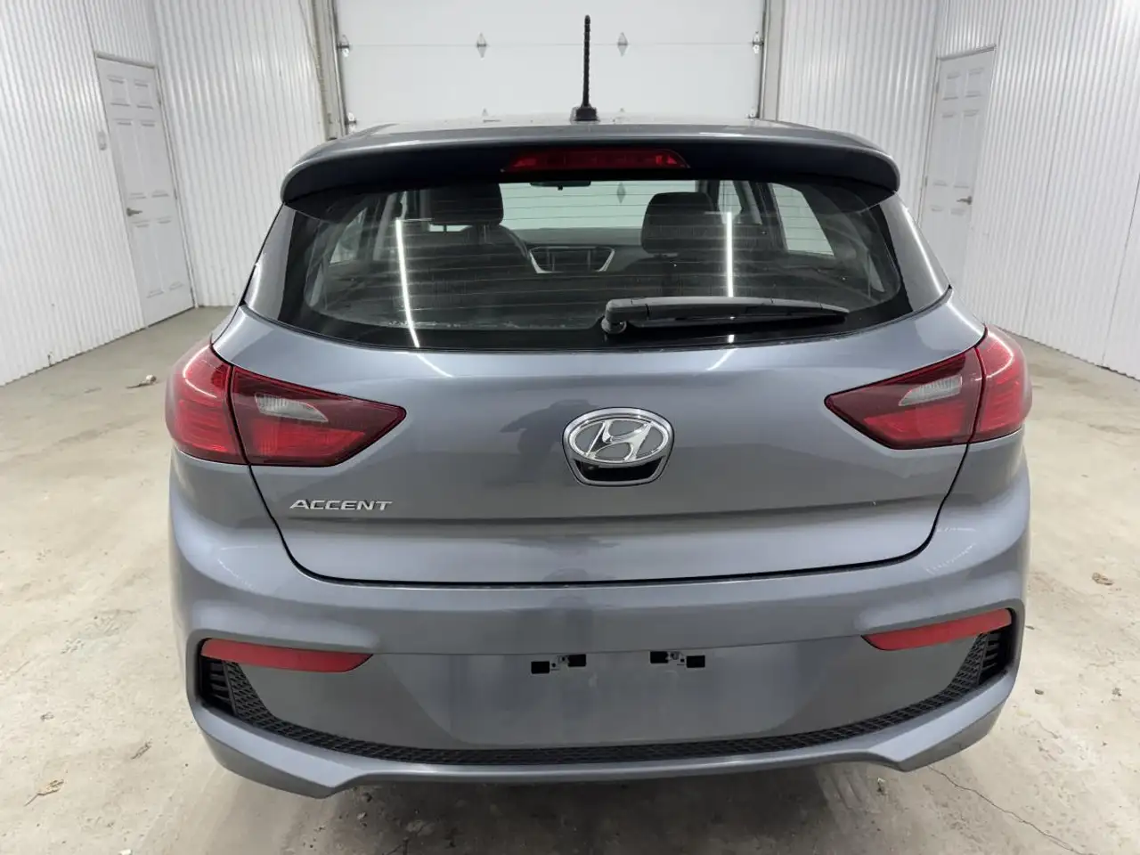 Hyundai ACCENT снимка Hyundai ACCENT