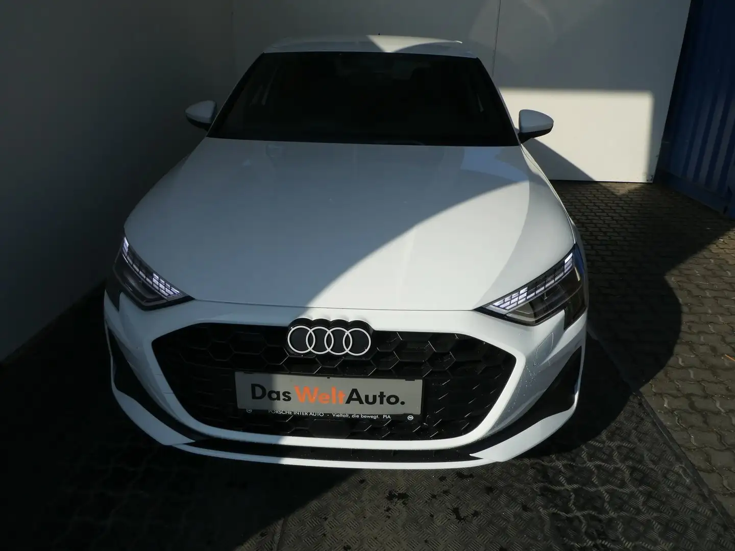 Audi A3 30 TDI Weiß - 2