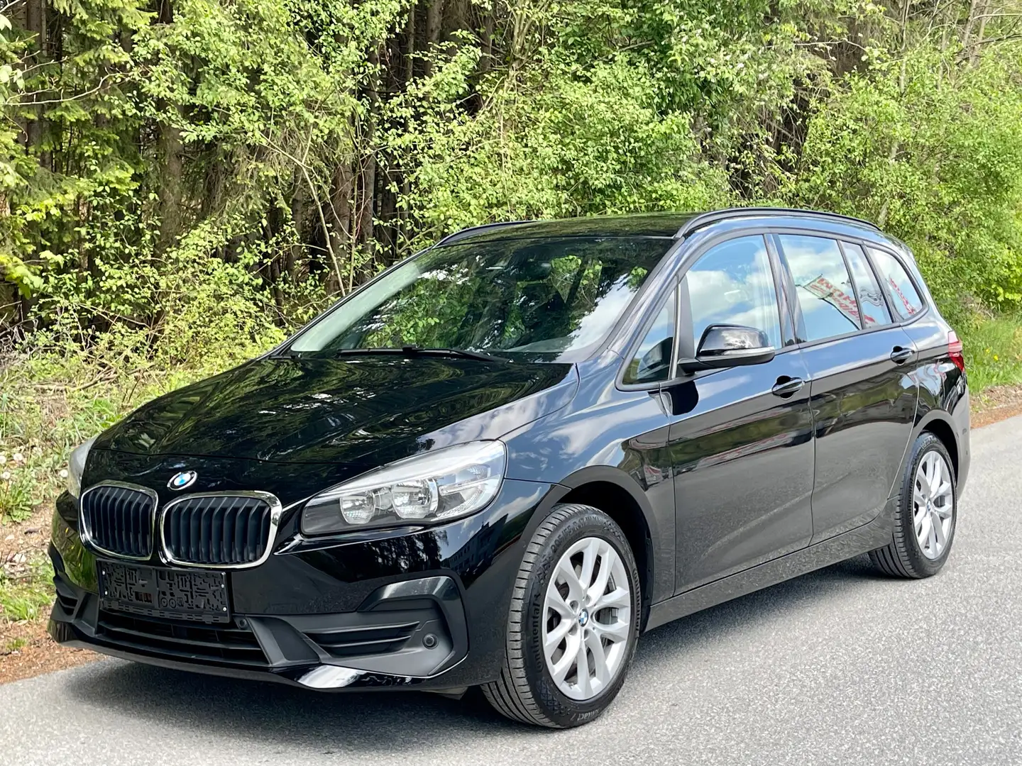 BMW 218 218d xDrive GRAN TOURER *1BES*AHK*ALLRAD*CAM*NAVI* Negru - 1