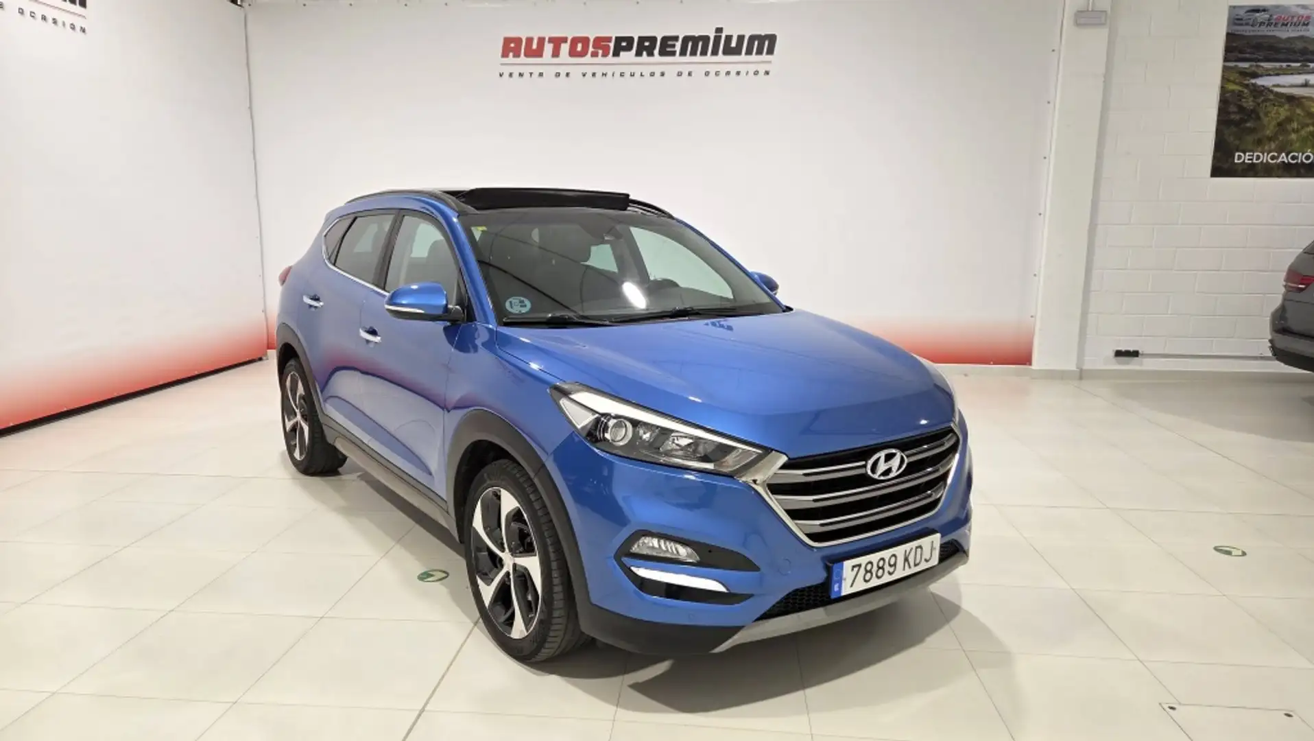 Hyundai TUCSON 2.0CRDI Tecno Sky 4x4 Aut. (9.75) Blau - 2