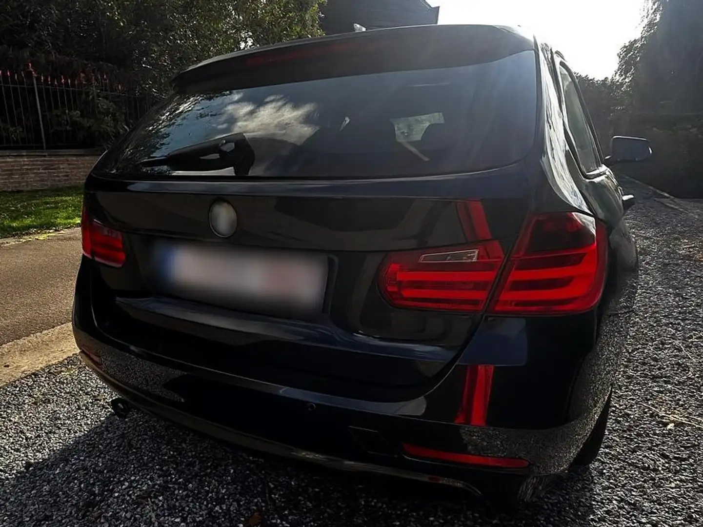 BMW 318 Diesel Touring Noir - 1