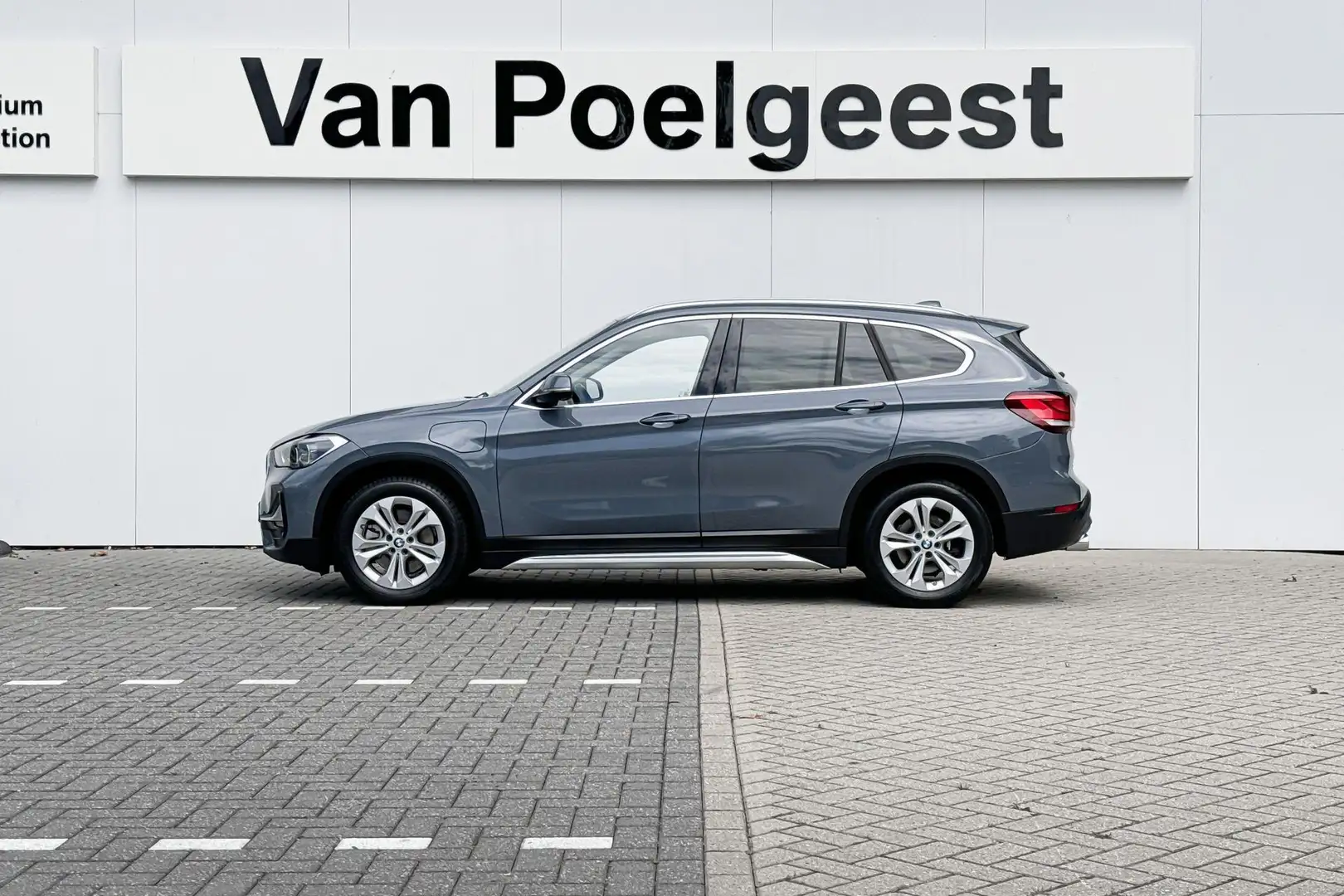 BMW X1 xDrive25e eDrive Edition Gris - 2