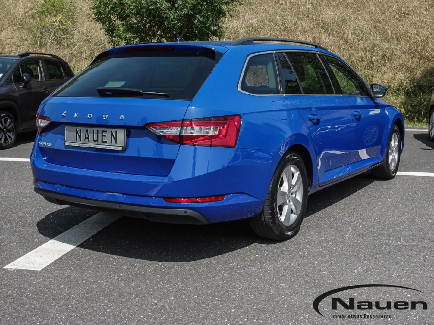 Skoda Superb Combi 1.5 TSI DSG Ambition *Navi*ACC*LED*SHZ* Blau - 2