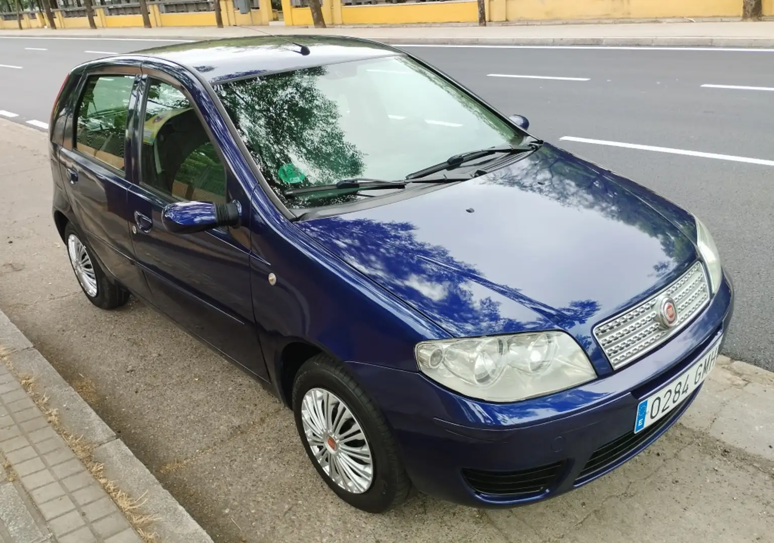 Fiat Punto 1.2 Feel/Classic Azul - 1