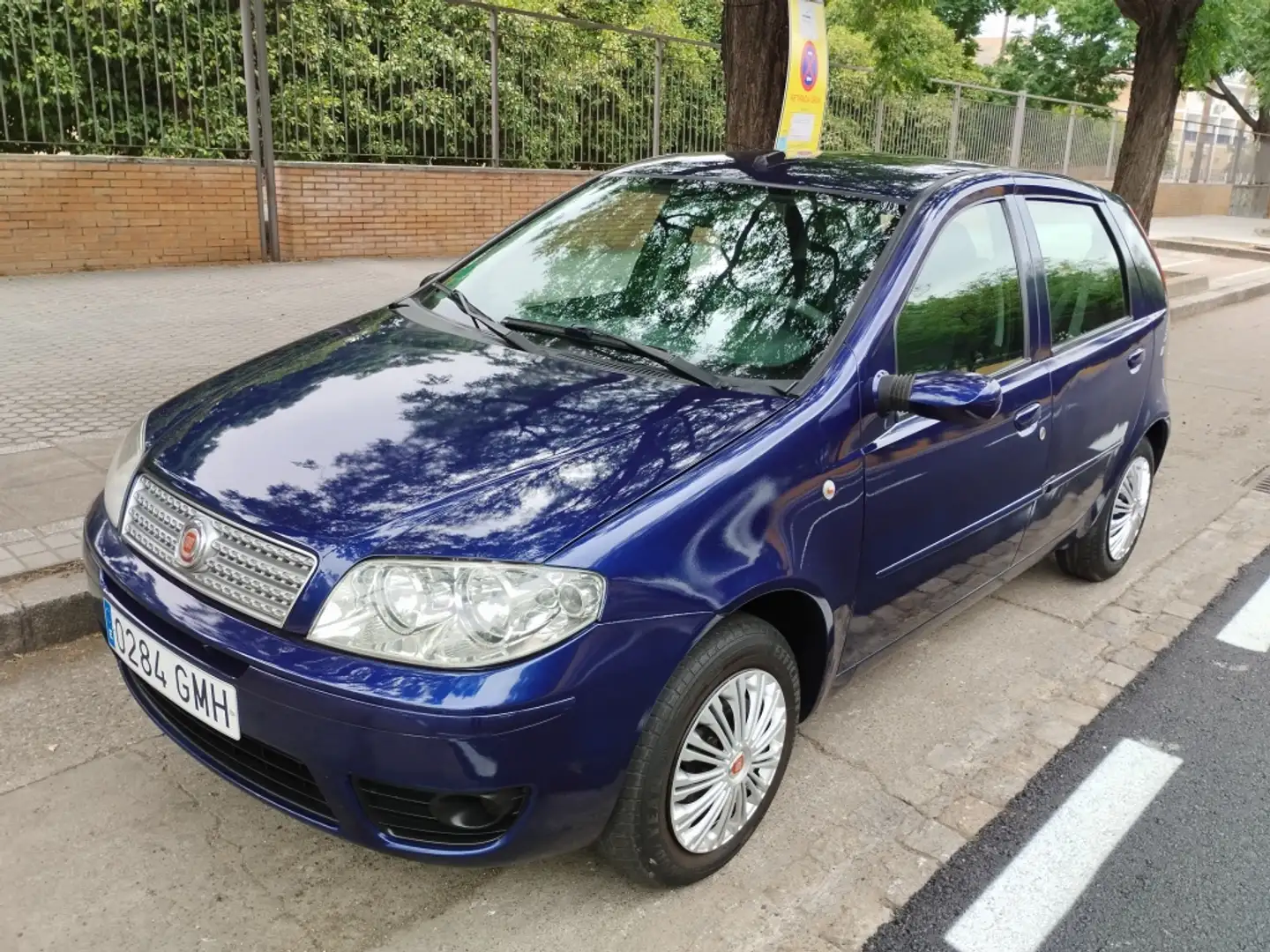Fiat Punto 1.2 Feel/Classic Azul - 2
