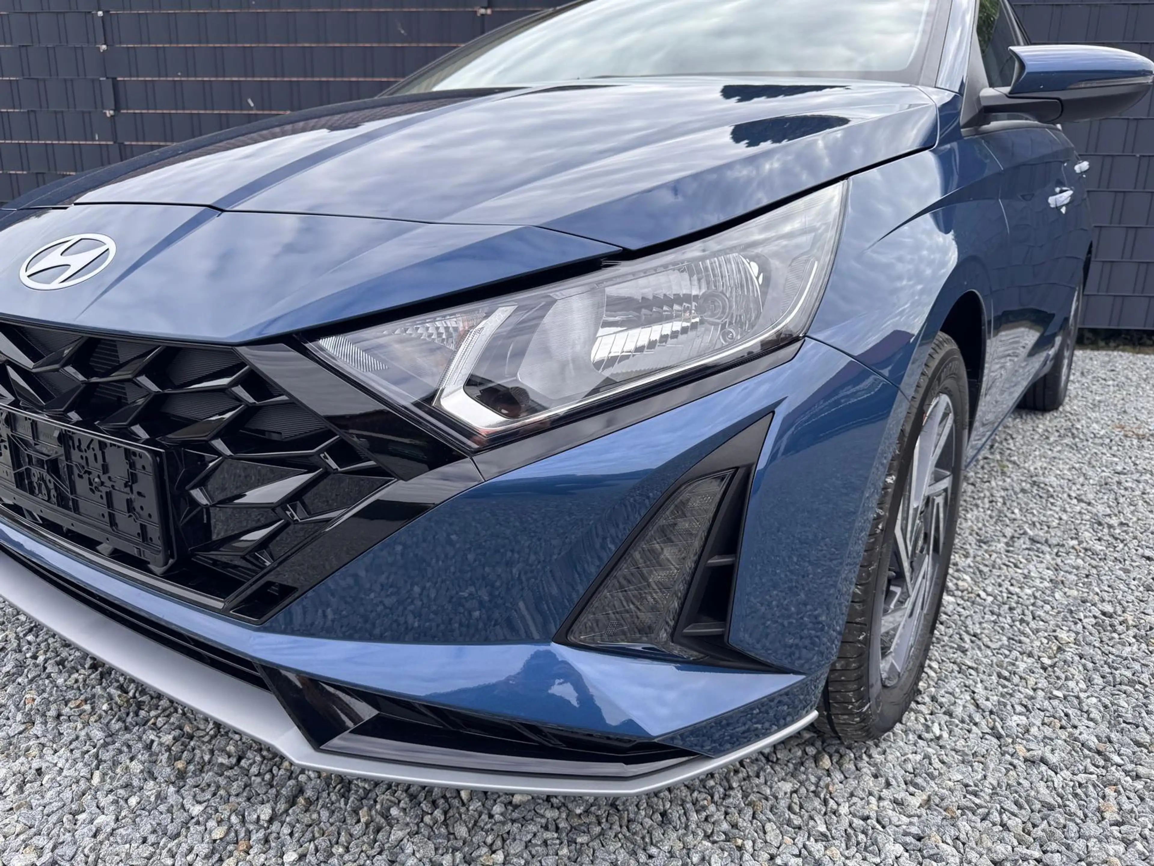 Hyundai i20 Family Automatik 66 kW (90 PS), Automatik, Fron... — photo 2