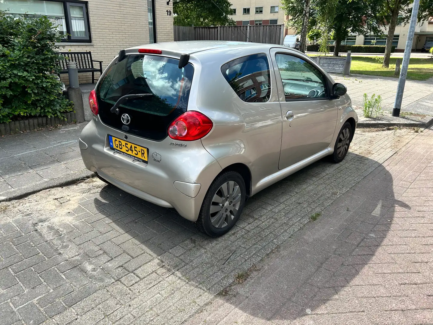 Toyota Aygo Aygo 1.0-12V Sport Gris - 2