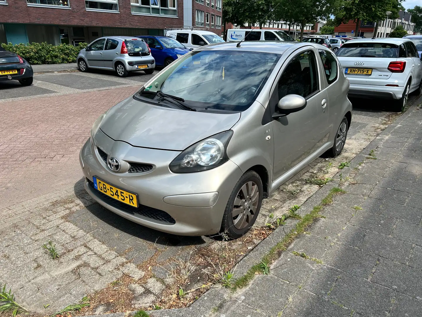 Toyota Aygo Aygo 1.0-12V Sport Gris - 1