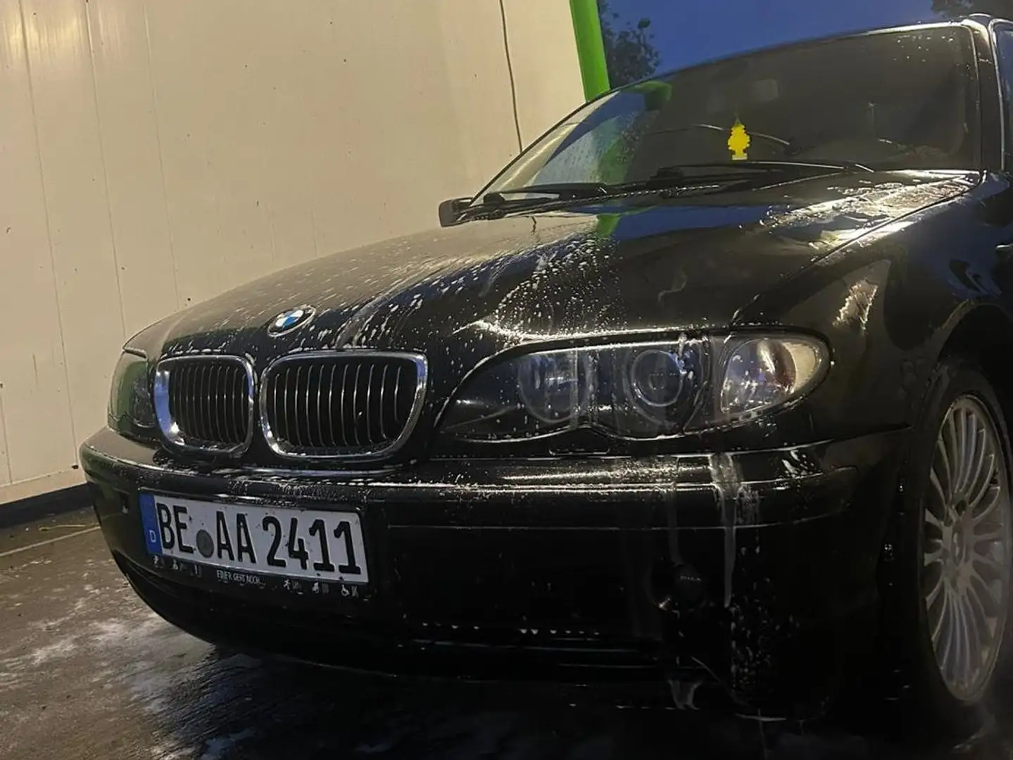 BMW 318 318d Schwarz - 2