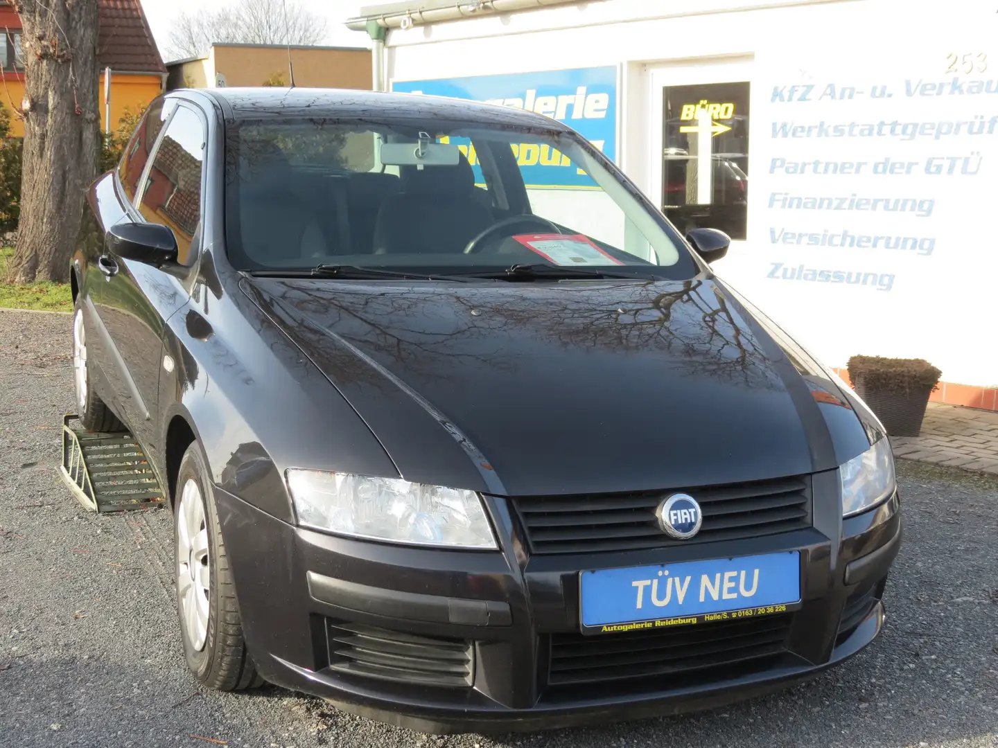 Fiat Stilo 1.6 16V Feel 2.Hd. Klimaaut. el. Fh. Noir - 1