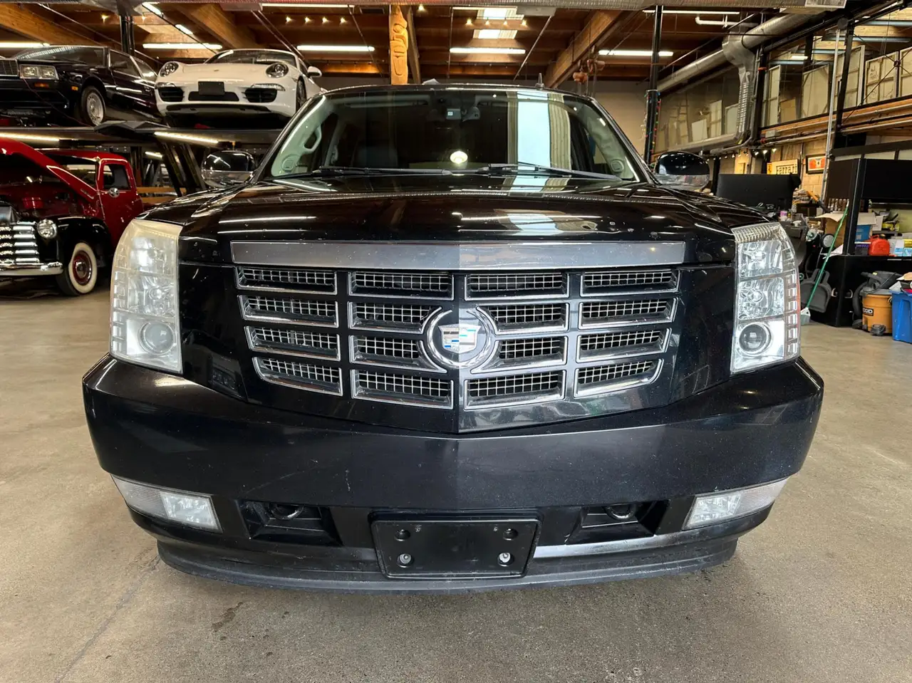 Cadillac Escalade снимка Cadillac Escalade