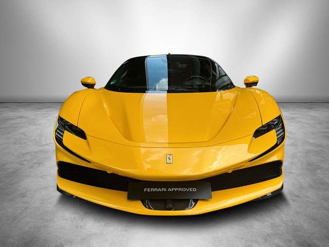 Ferrari SF90 Stradale Assetto Fiorano / Giallo Triplo