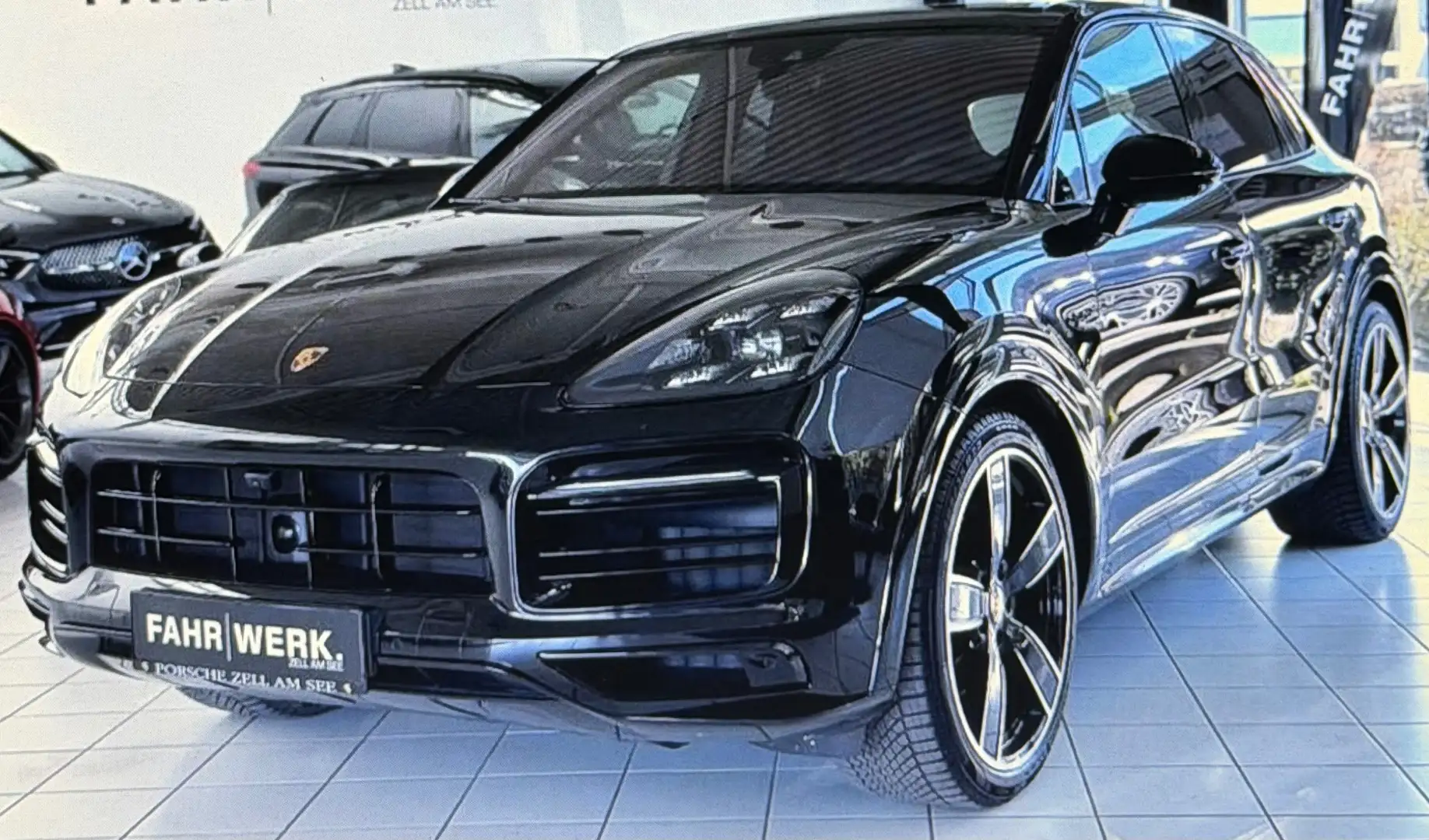 Porsche Cayenne Cayenne III E-Hybrid PHEV 17,9 kWh Aut. Schwarz - 1