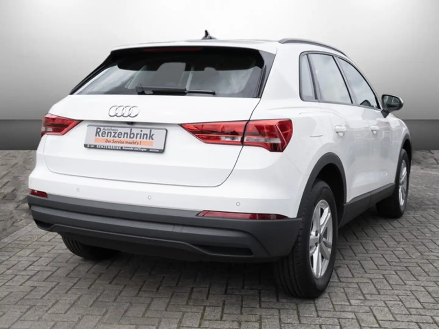 Audi Q3 45 TFSI e RFK+NAVI+STANDKLIMA Weiß - 2