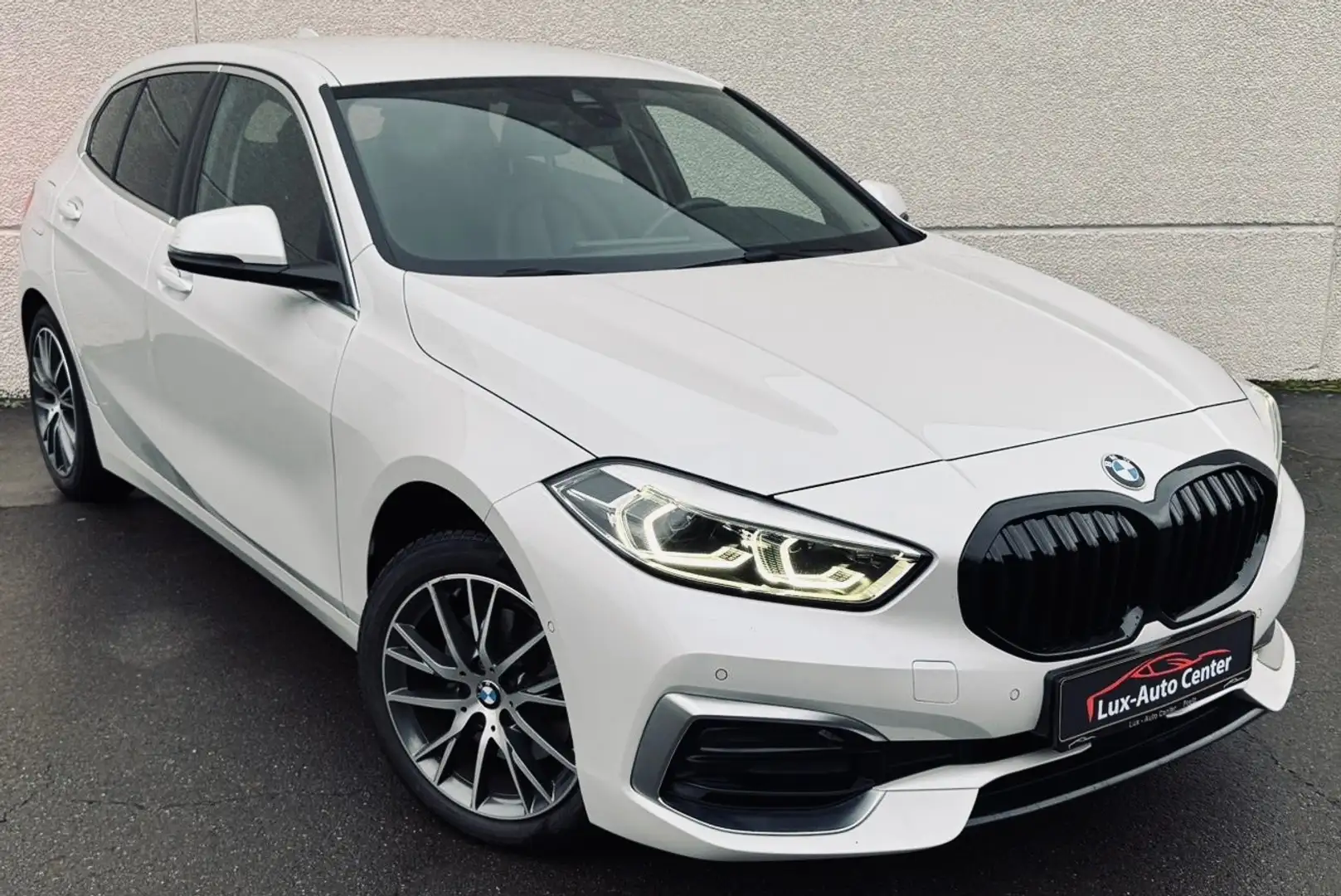 BMW 118 118i Automatique // Sport line //Garantie 12 Mois Blanc - 1