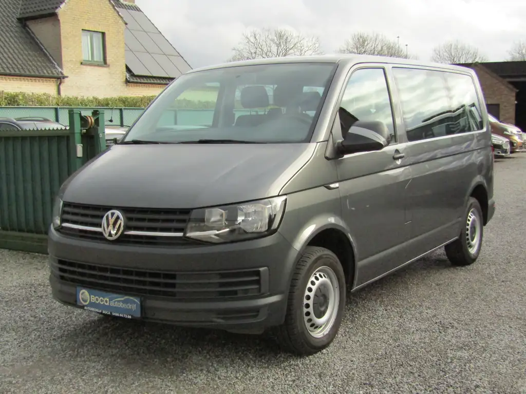 Volkswagen T6 Transporter 2016 из Европы — купить под ключ