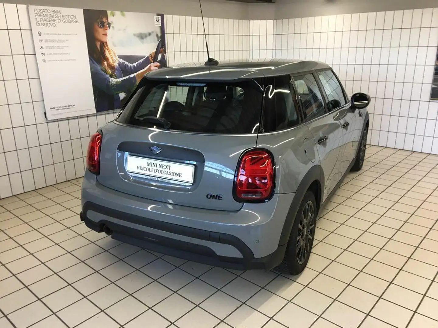 MINI 5p 1.5 One Classic 102cv Gris - 2