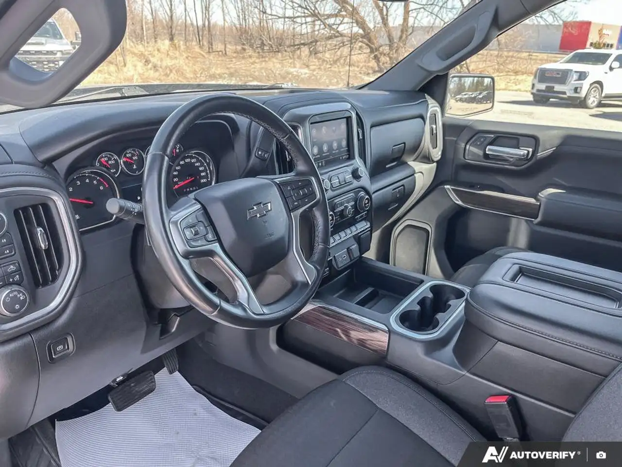 Chevrolet Silverado 1500 снимка Chevrolet Silverado 1500