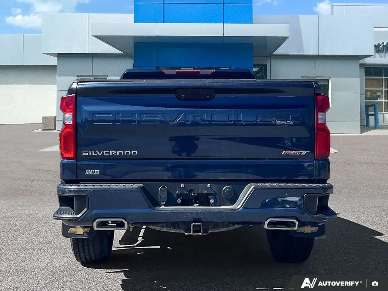 Chevrolet Silverado 1500 снимка Chevrolet Silverado 1500