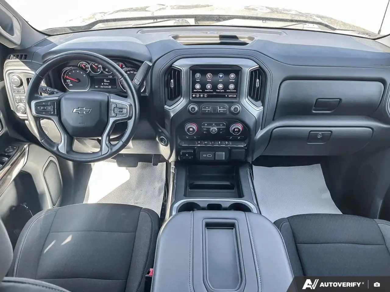 Chevrolet Silverado 1500 снимка Chevrolet Silverado 1500