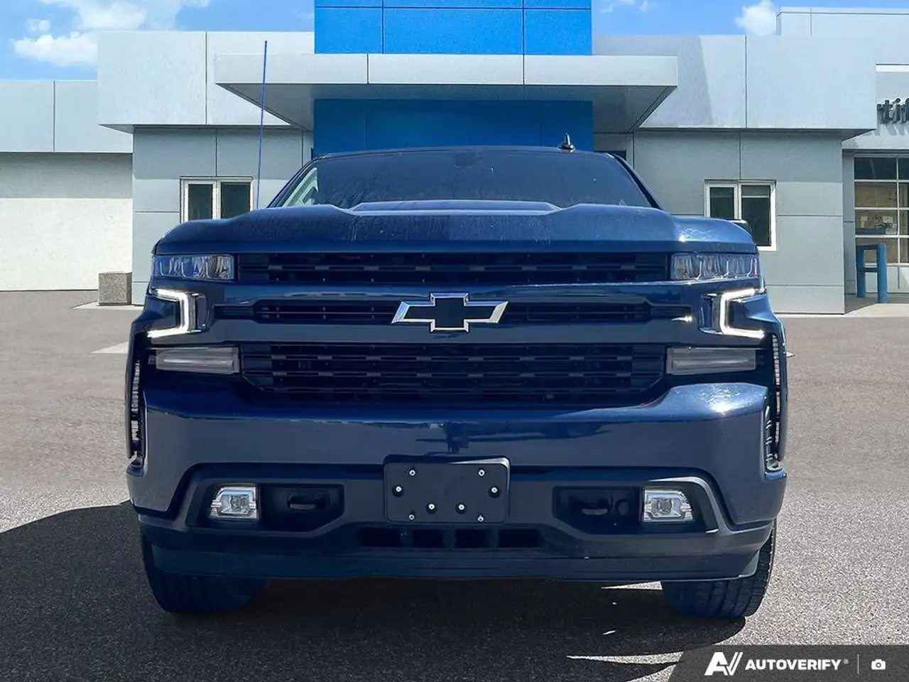 Chevrolet Silverado 1500 снимка Chevrolet Silverado 1500