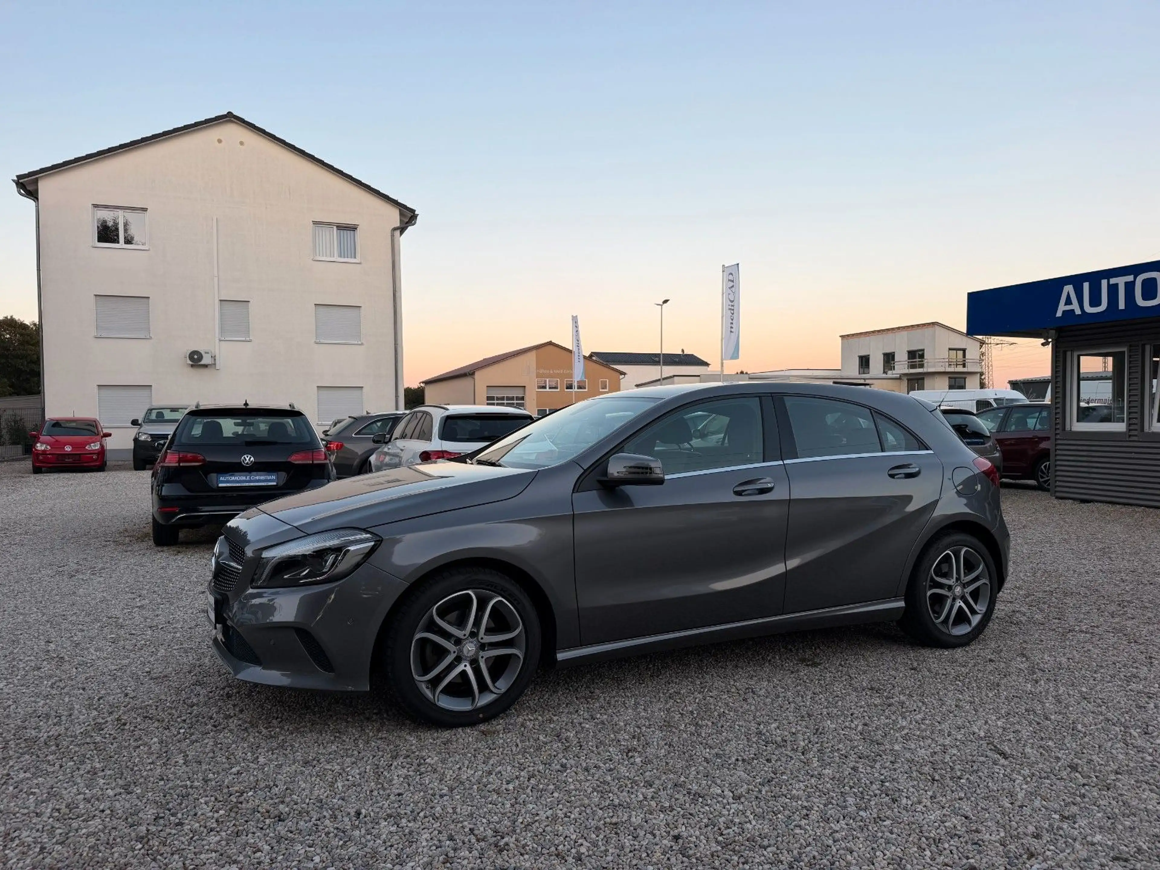 Mercedes-Benz A 180 Style BlueEfficiency LED~LEDER~ NAVI ~SHZ — photo 11