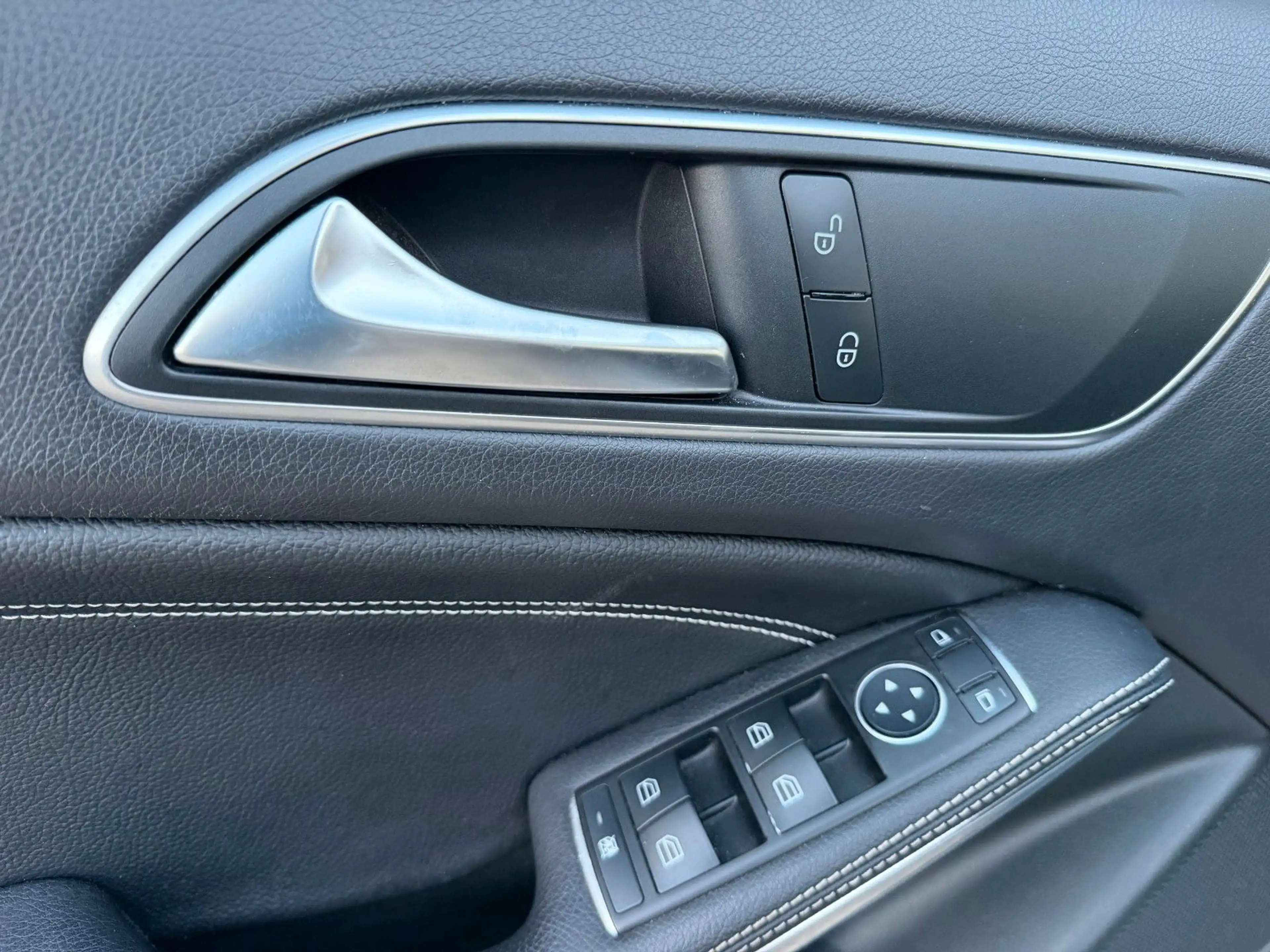 Mercedes-Benz A 180 Style BlueEfficiency LED~LEDER~ NAVI ~SHZ — photo 22