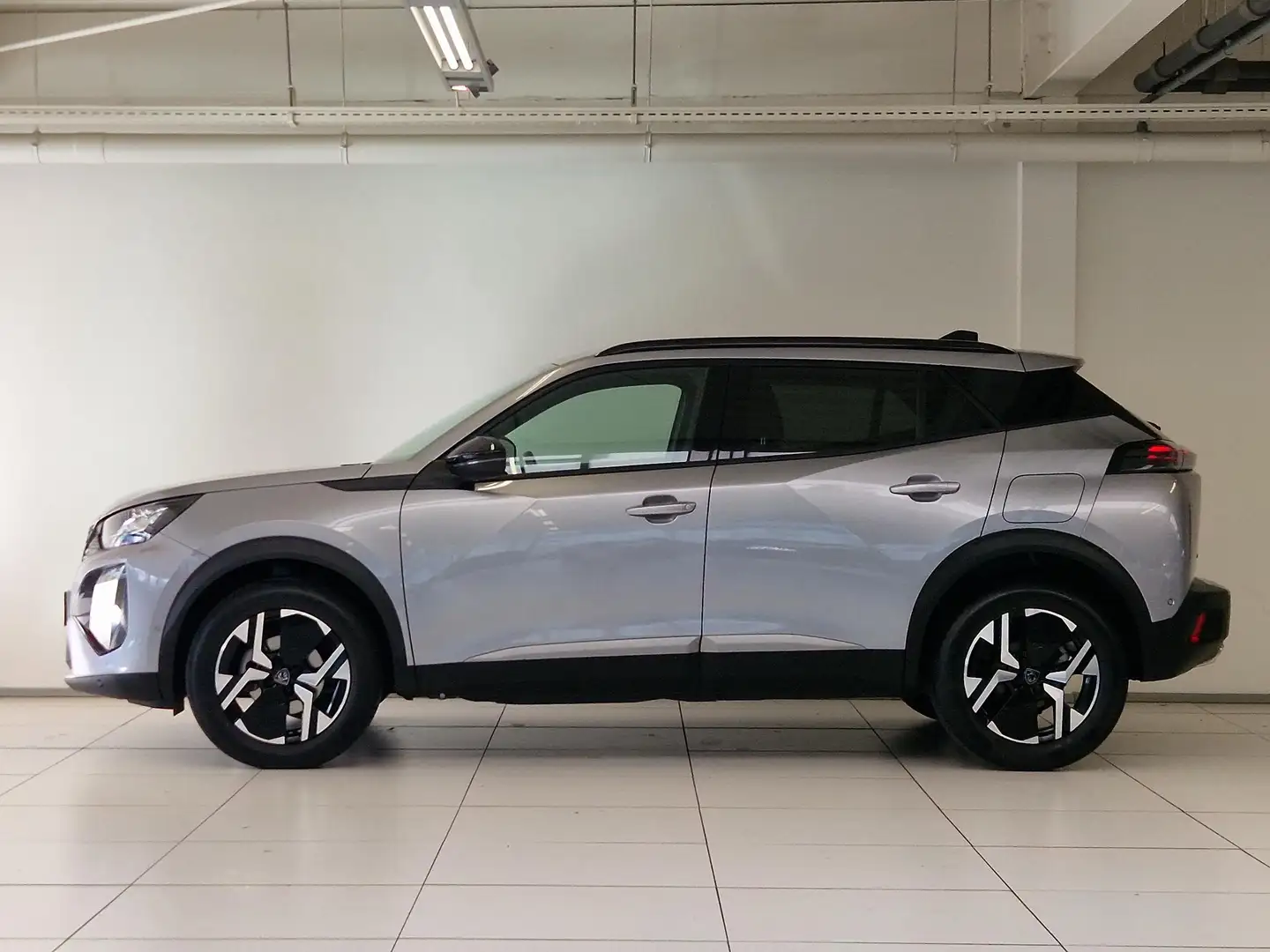 Peugeot 2008 1.2 PureTech 130 Allure Automaat | Cruise Control Grau - 2
