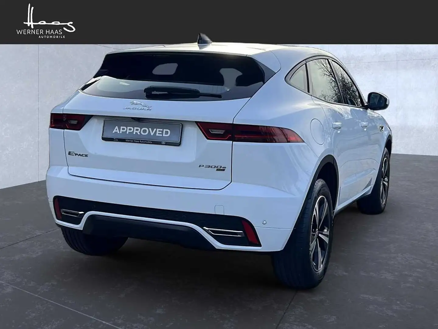 Jaguar E-Pace Plug-in-Hybrid P300e AWD R-Dynamic S Weiß - 2
