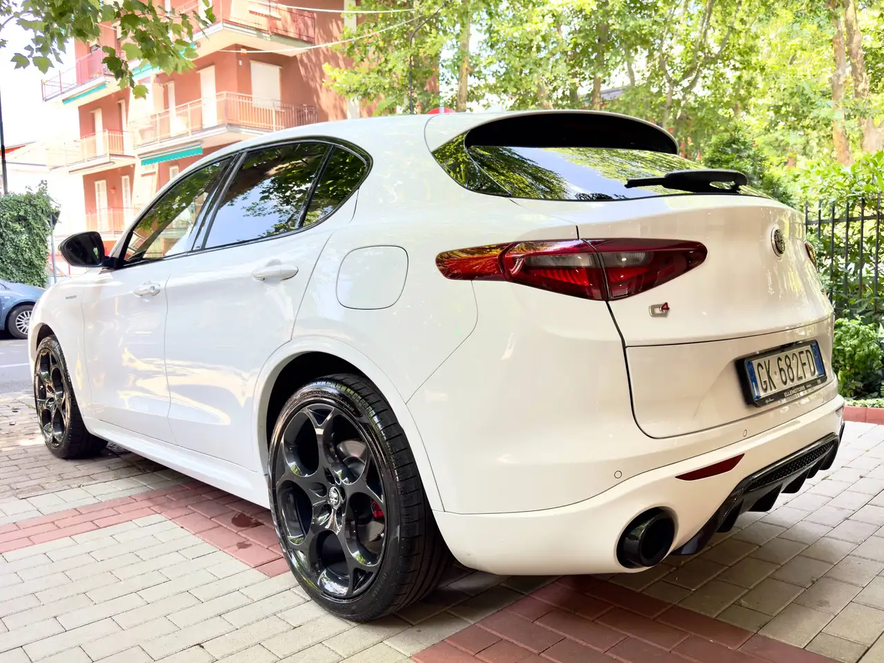 Alfa Romeo Stelvio 2022 — фото 7