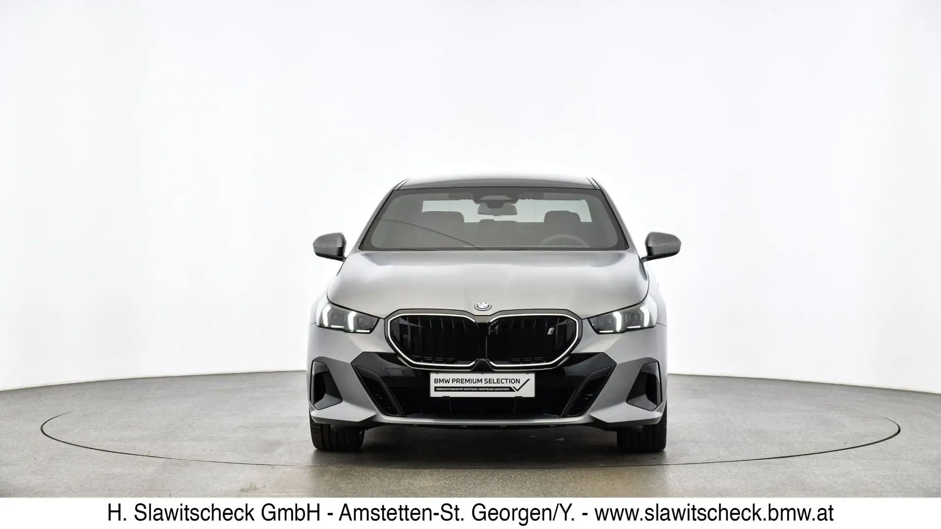BMW i5 xDrive40 Grau - 2