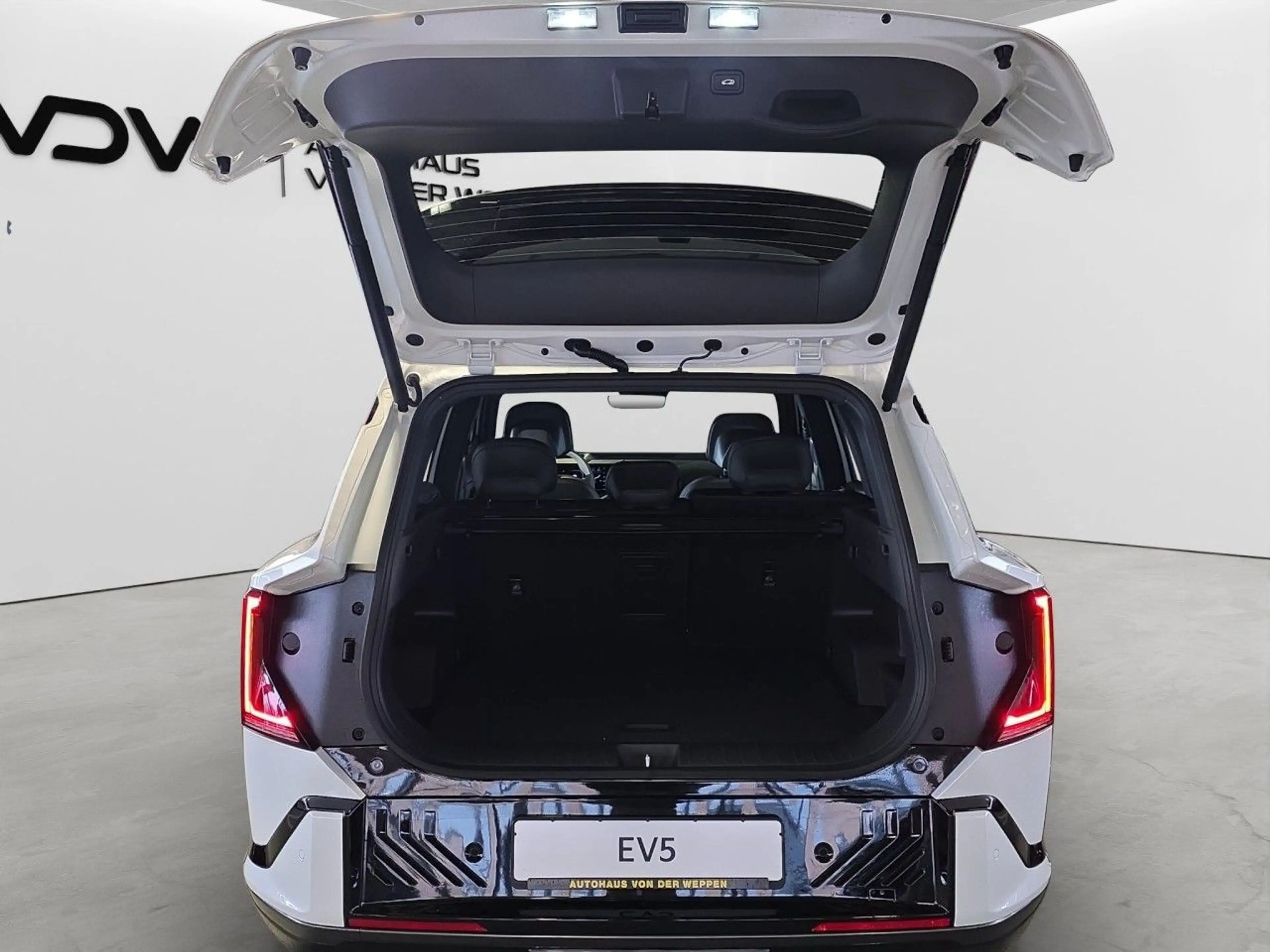 Kia EV5 160 kW GT-Line Klima Navi Leder Rückfahrkamera — photo 8