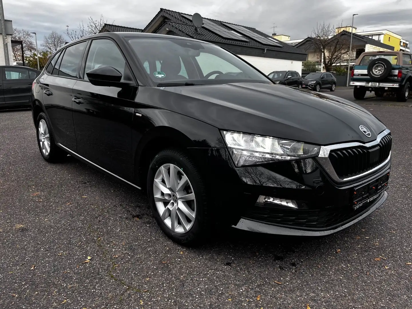 Skoda Scala Ambition NAVI LED KAMERA SHZ APP-CONNECT Noir - 2