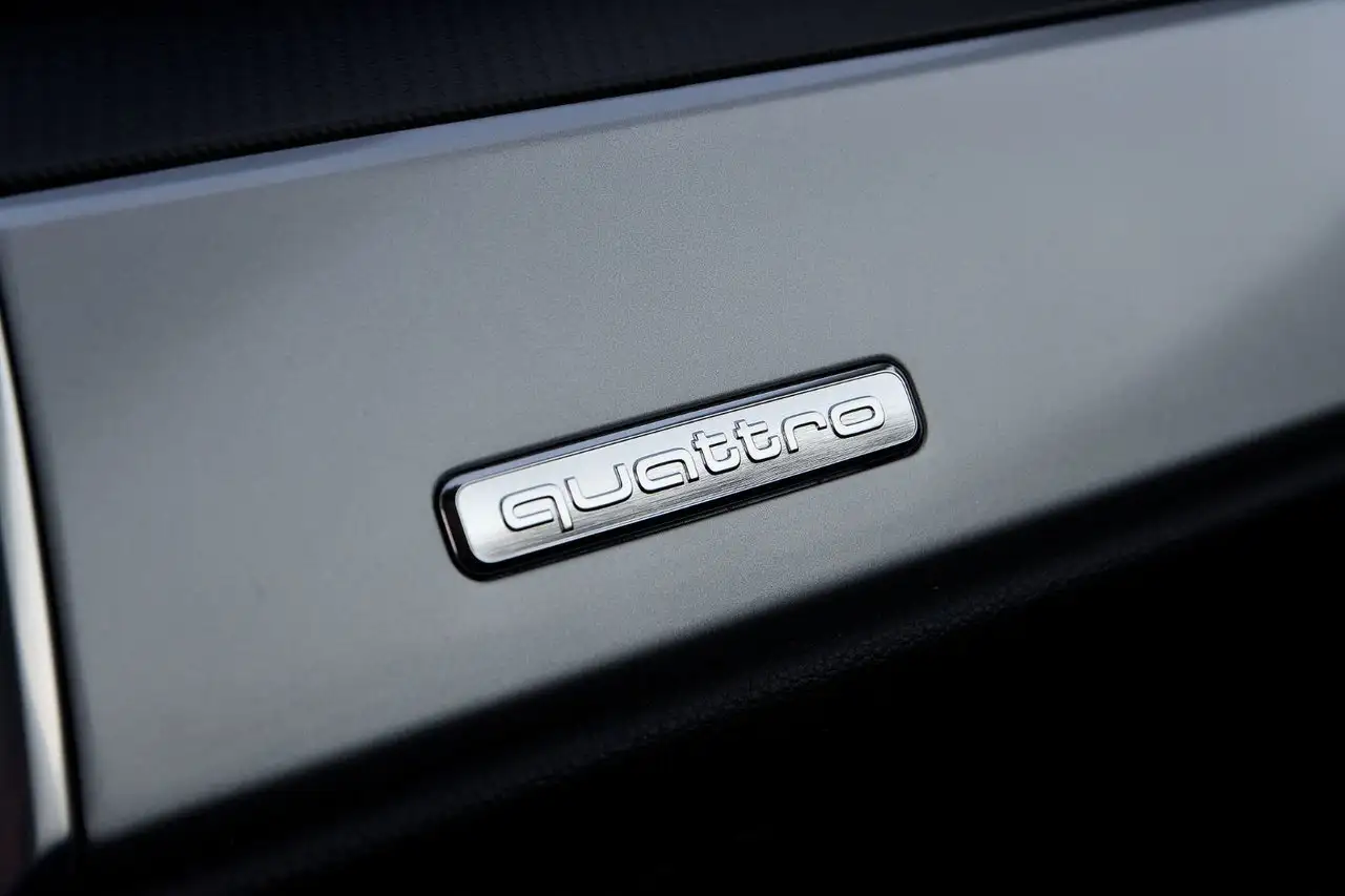 Audi Q3 снимка Audi Q3