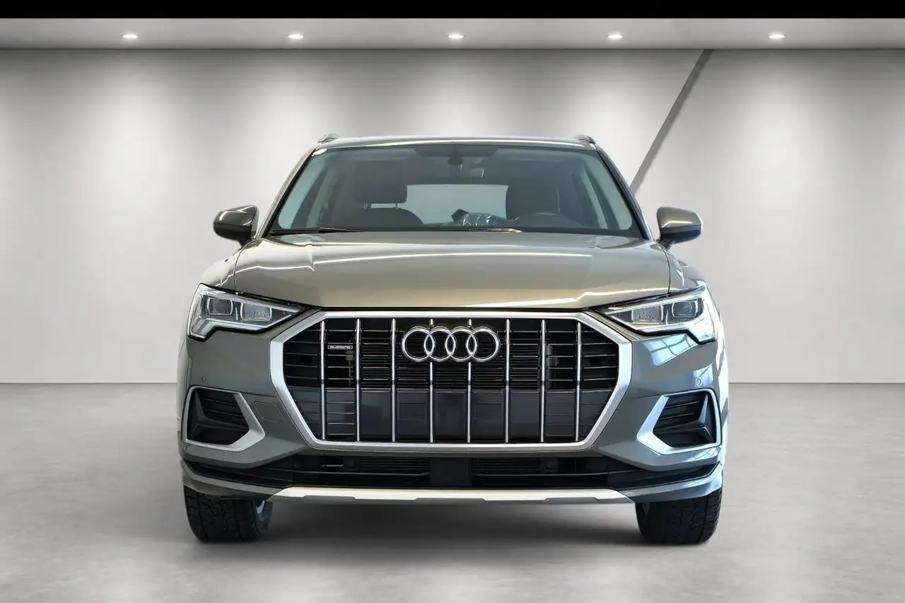 Audi Q3 снимка Audi Q3