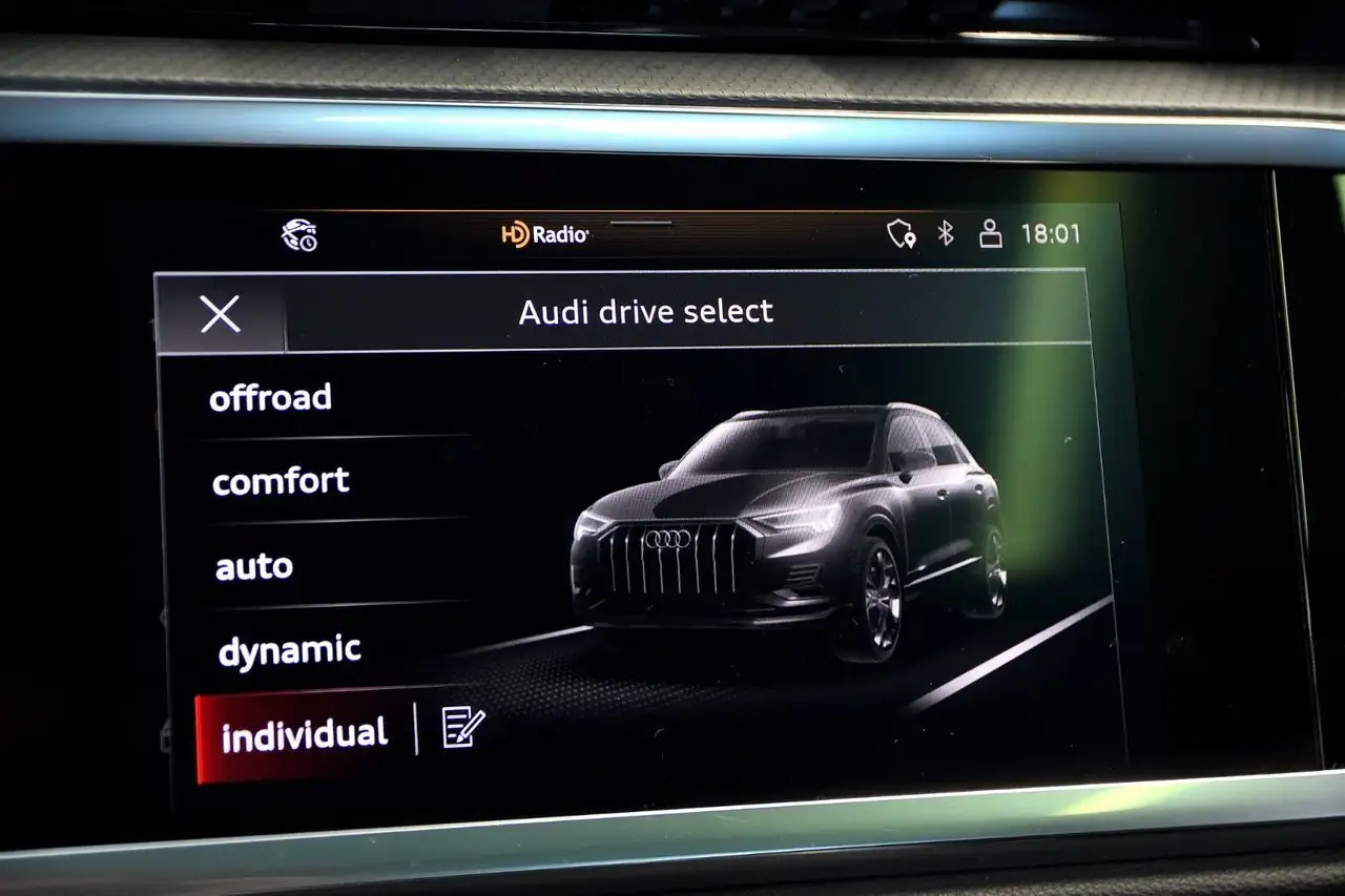 Audi Q3 снимка Audi Q3