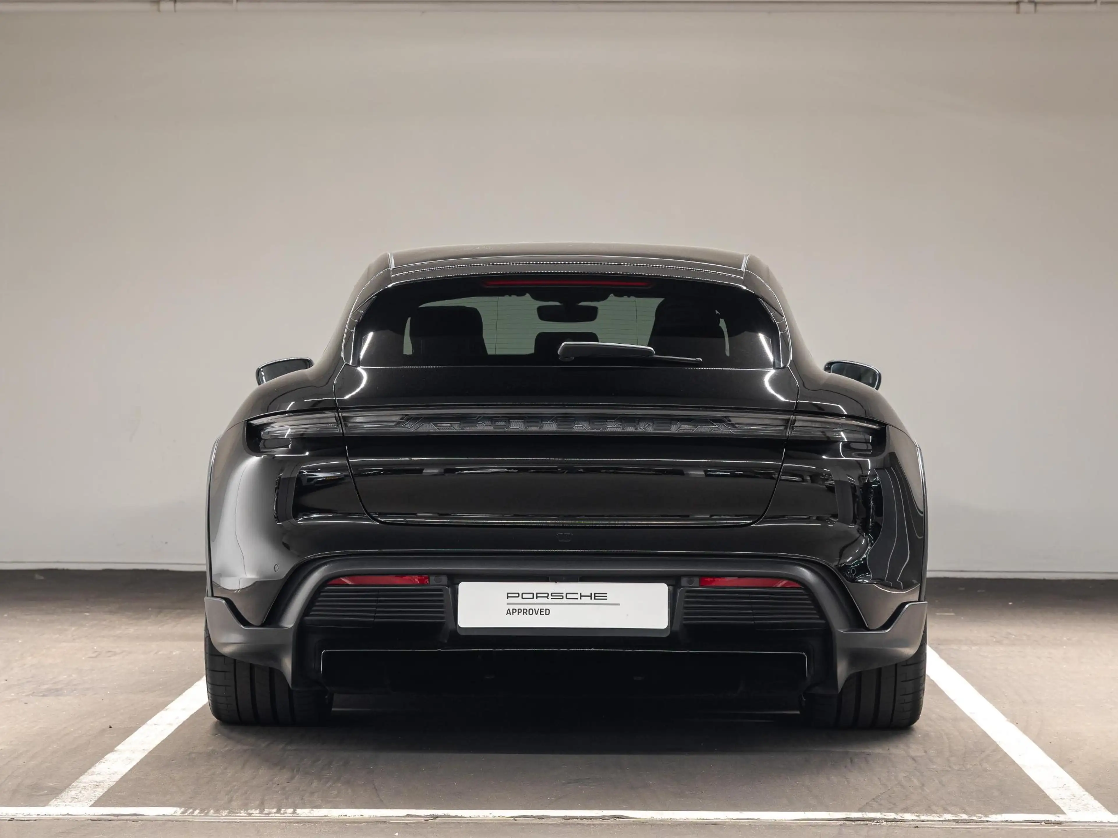 Porsche Taycan Cross Turismo 4 93 kWh — photo 8