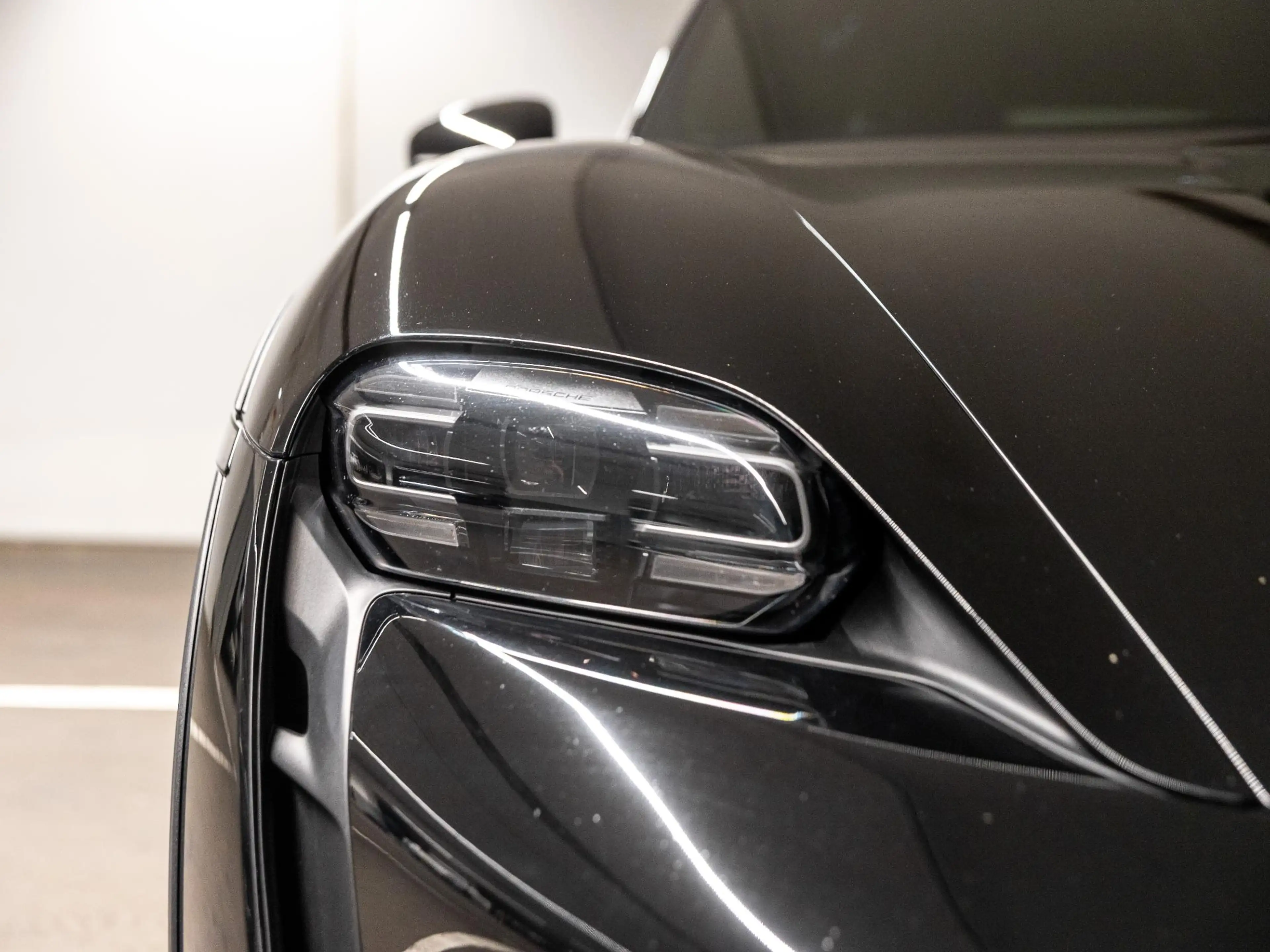 Porsche Taycan Cross Turismo 4 93 kWh — photo 10