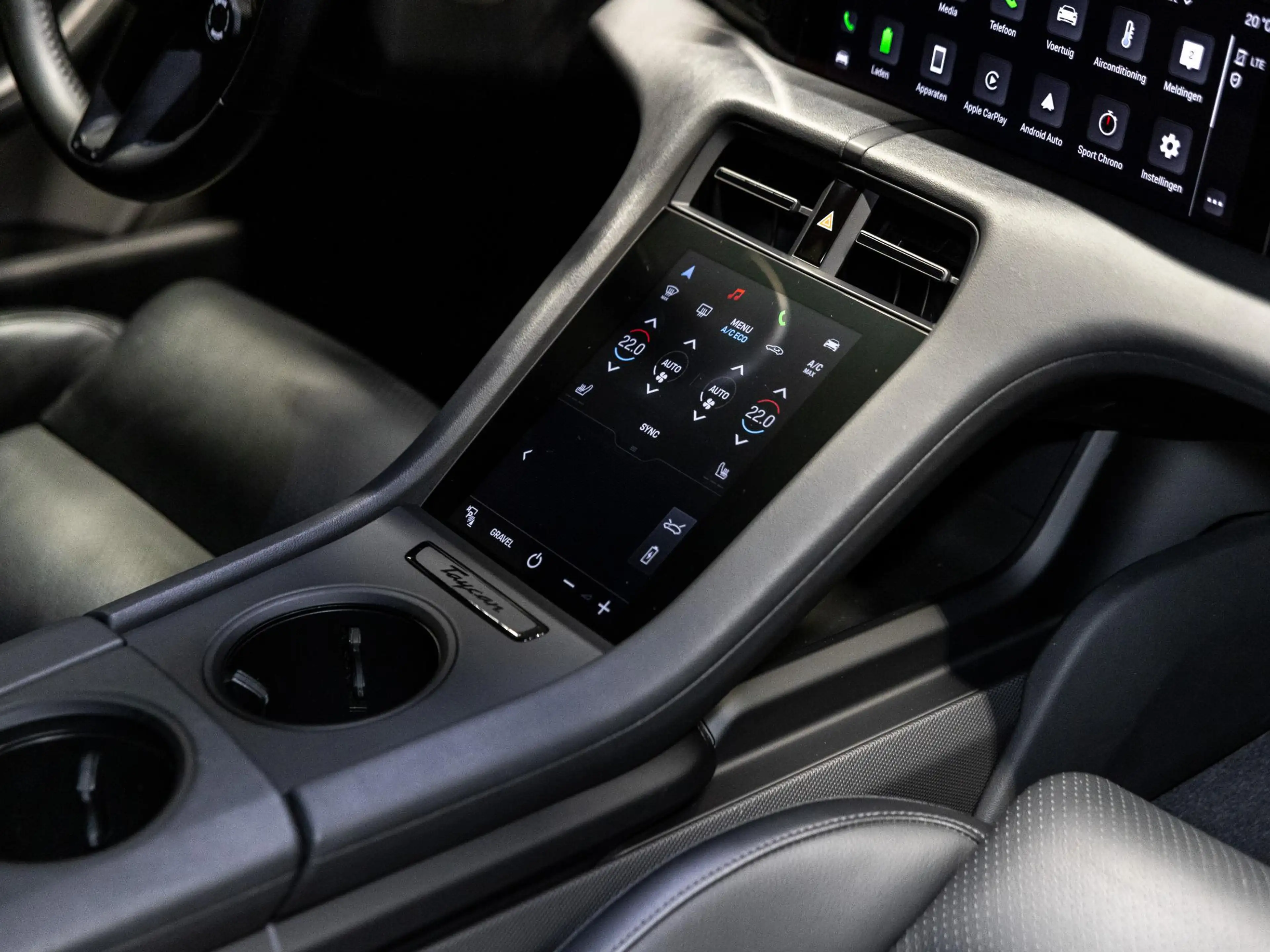 Porsche Taycan Cross Turismo 4 93 kWh — photo 15