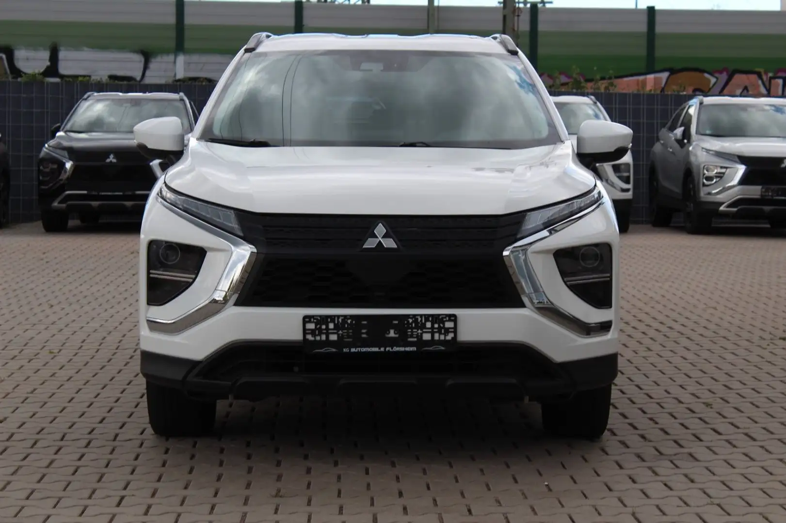 Mitsubishi Eclipse Cross 2.4 Hybrid Weiß - 2