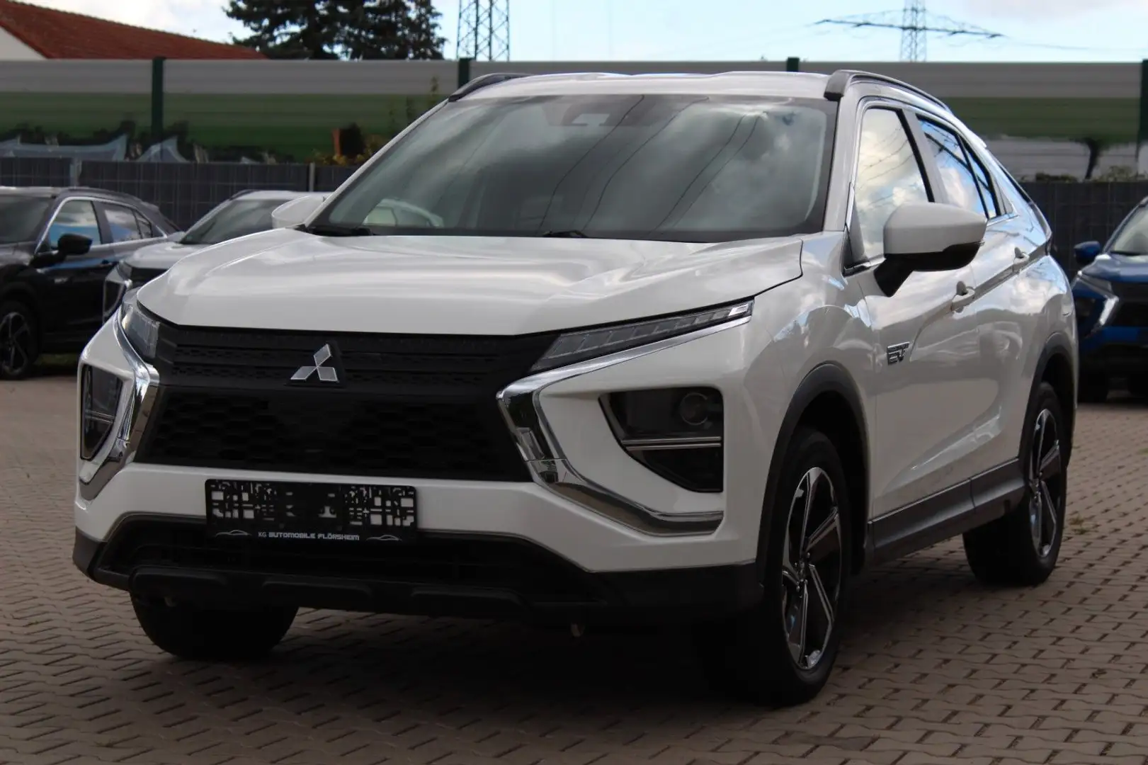 Mitsubishi Eclipse Cross 2.4 Hybrid Weiß - 1