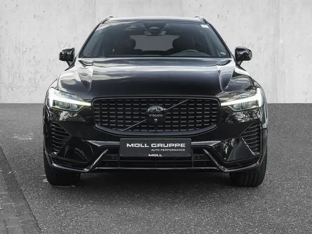 Volvo XC60 view 3