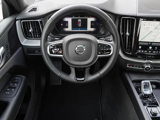 Volvo XC60 view 10