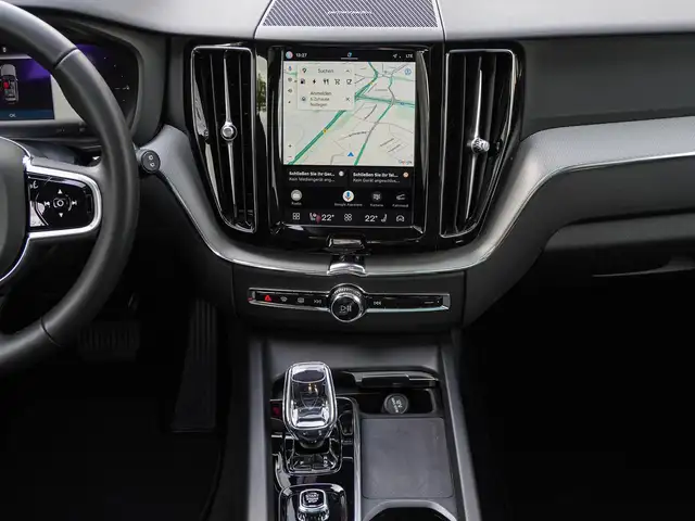 Volvo XC60 view 11
