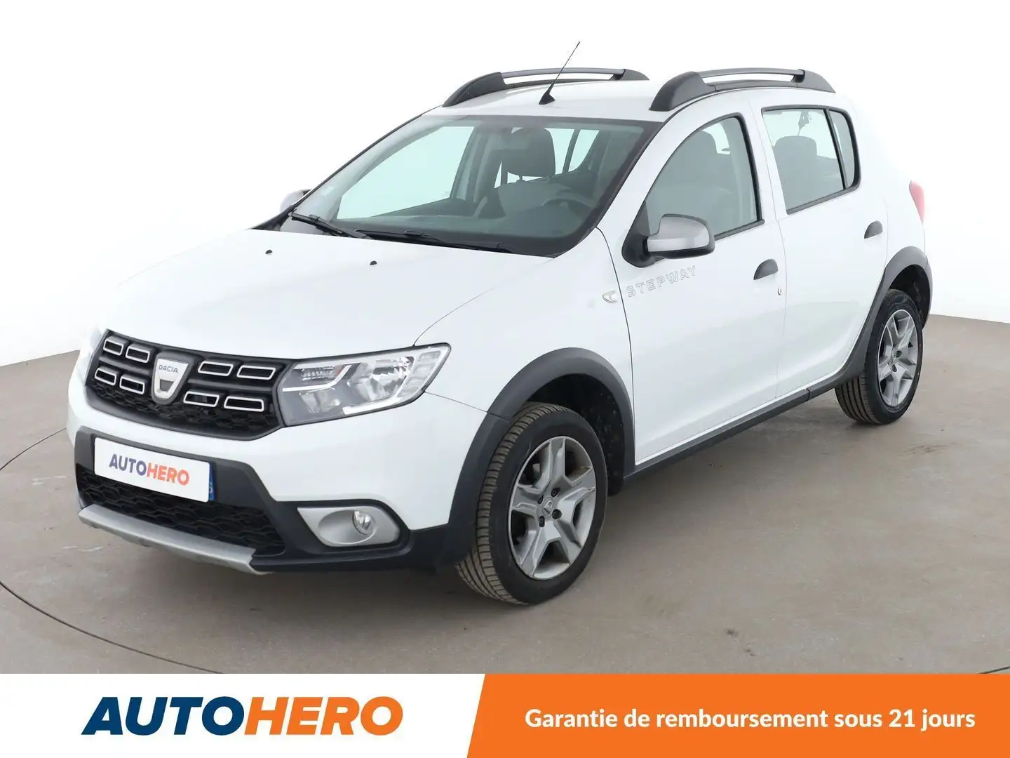 Dacia Sandero Stepway 1.0 SCe Urban Blanc - 1