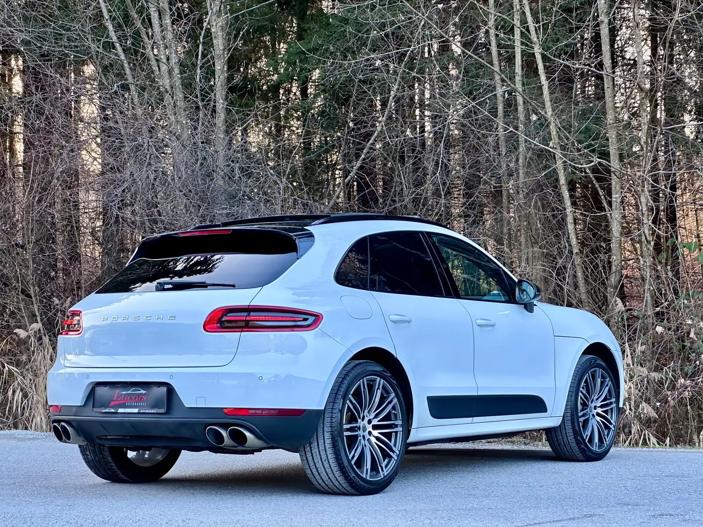 Porsche Macan S *Turbo Design 21Zoll*AHK*BOSE*PANORAMA*RFK*NAVI* Weiß - 2