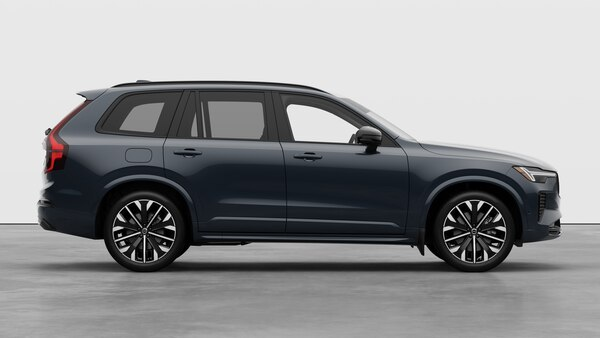 2026 Volvo XC90 T8 AWD Plus Dark Theme 7-Seater alt 5