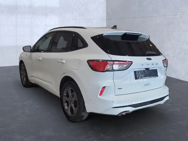 Ford Kuga view 3